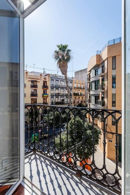 7P Centrico Piso Con Encanto Valencia Luaran gambar