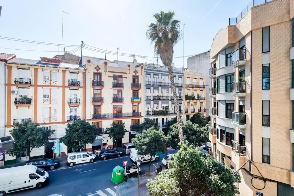 7P Centrico Piso Con Encanto Valencia Luaran gambar